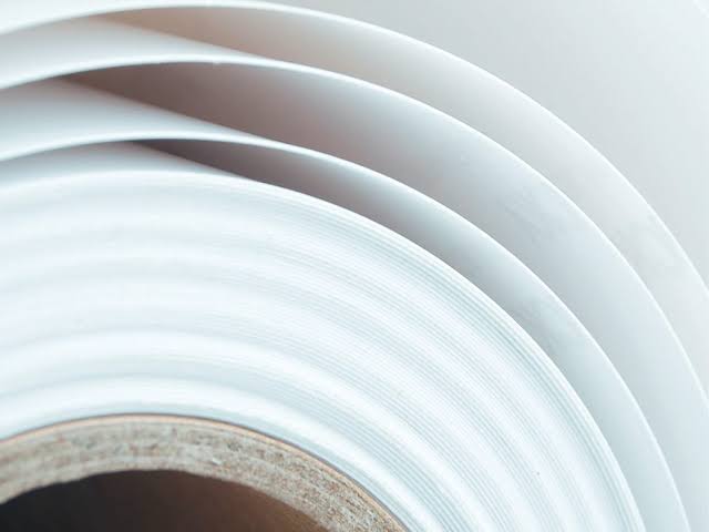 Kalideck Cartridge Paper featuring a durable, high-opacity heavyweight white surface for multi-purpose commercial printing.